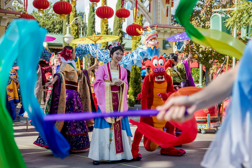 procesión de Mulán del año nuevo lunar